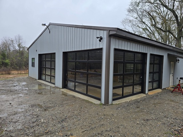 Best Garage Door Screen Options in East Aurora, NY